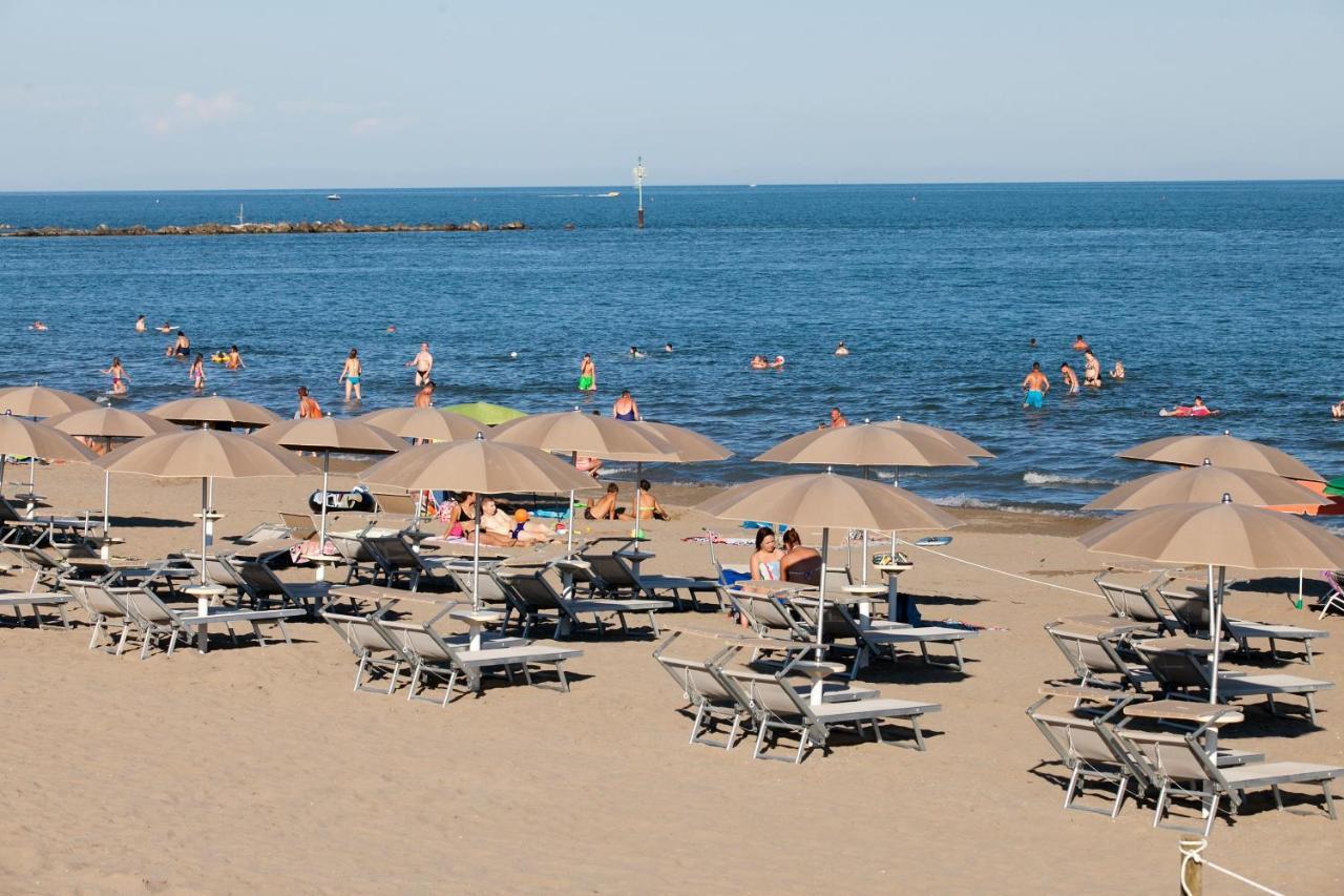 Albatross Mobile Homes On Camping Waikiki Lido di Jesolo Bagian luar foto